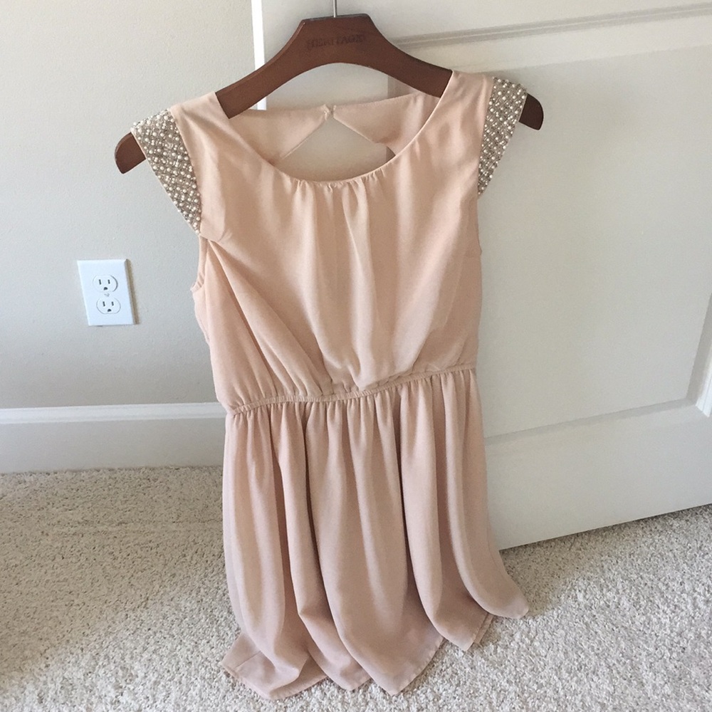 NWT faux pearl blush peachy nude chiffon dress